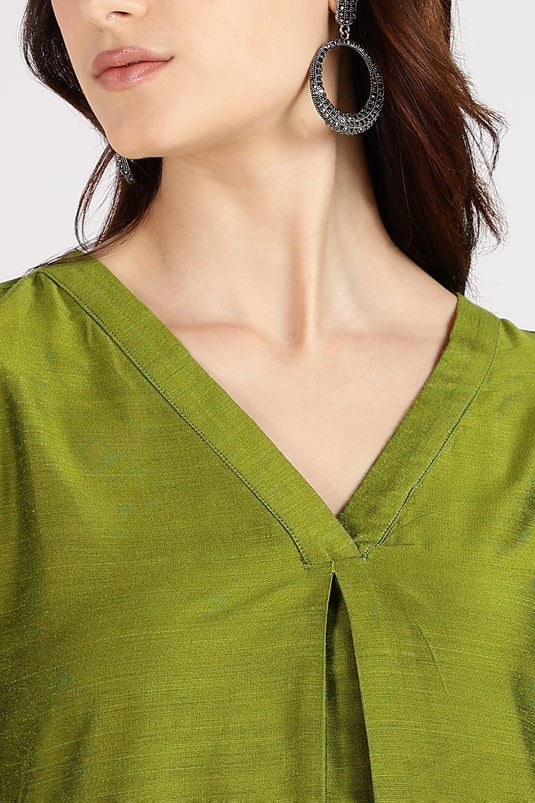 V-neck cotton silk kurta